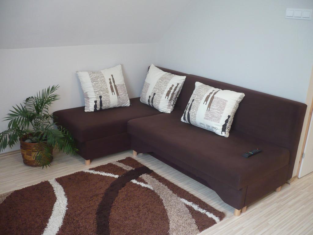 Eszter Apartmanhaz Hajduszoboszlo Exterior photo